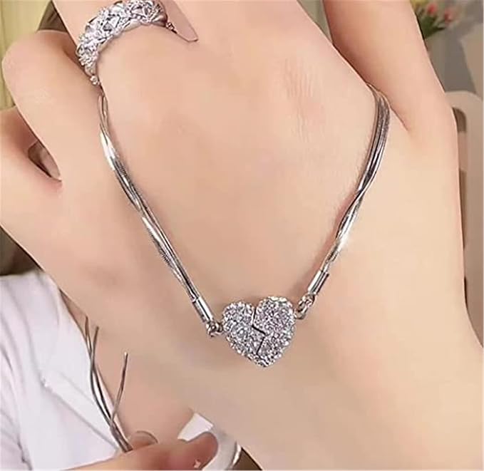Heart Shaped Magnetic Necklace عقد مغناطيسي على شكل قلب